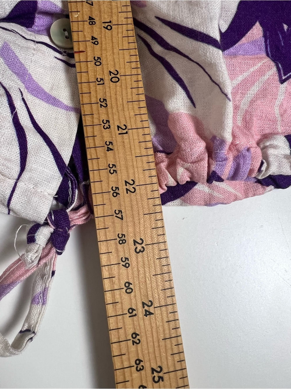 90s Style Floral Crop Shirt L Purple Pink Linen Blend Hawaiian made in Italy - Picture 6 of 6